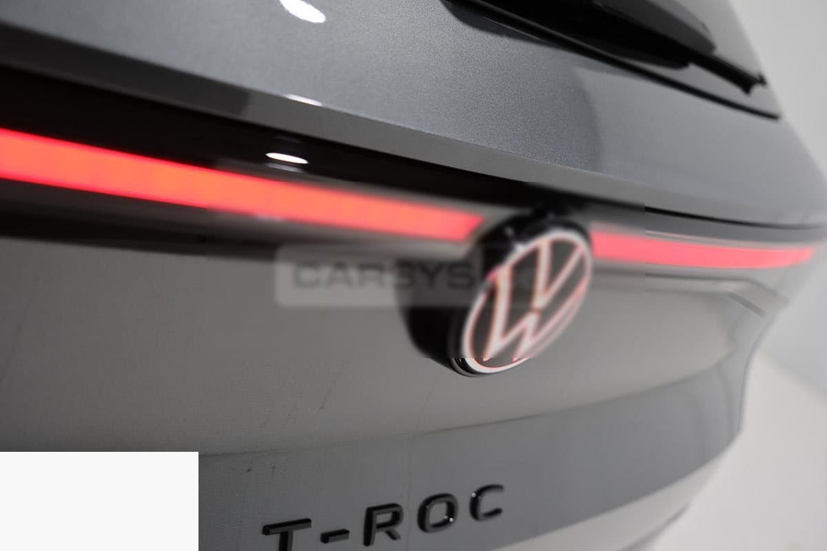 Volkswagen T-ROC NEW MODEL!! 1.5 eTSI 150 DSG R-LINE 6