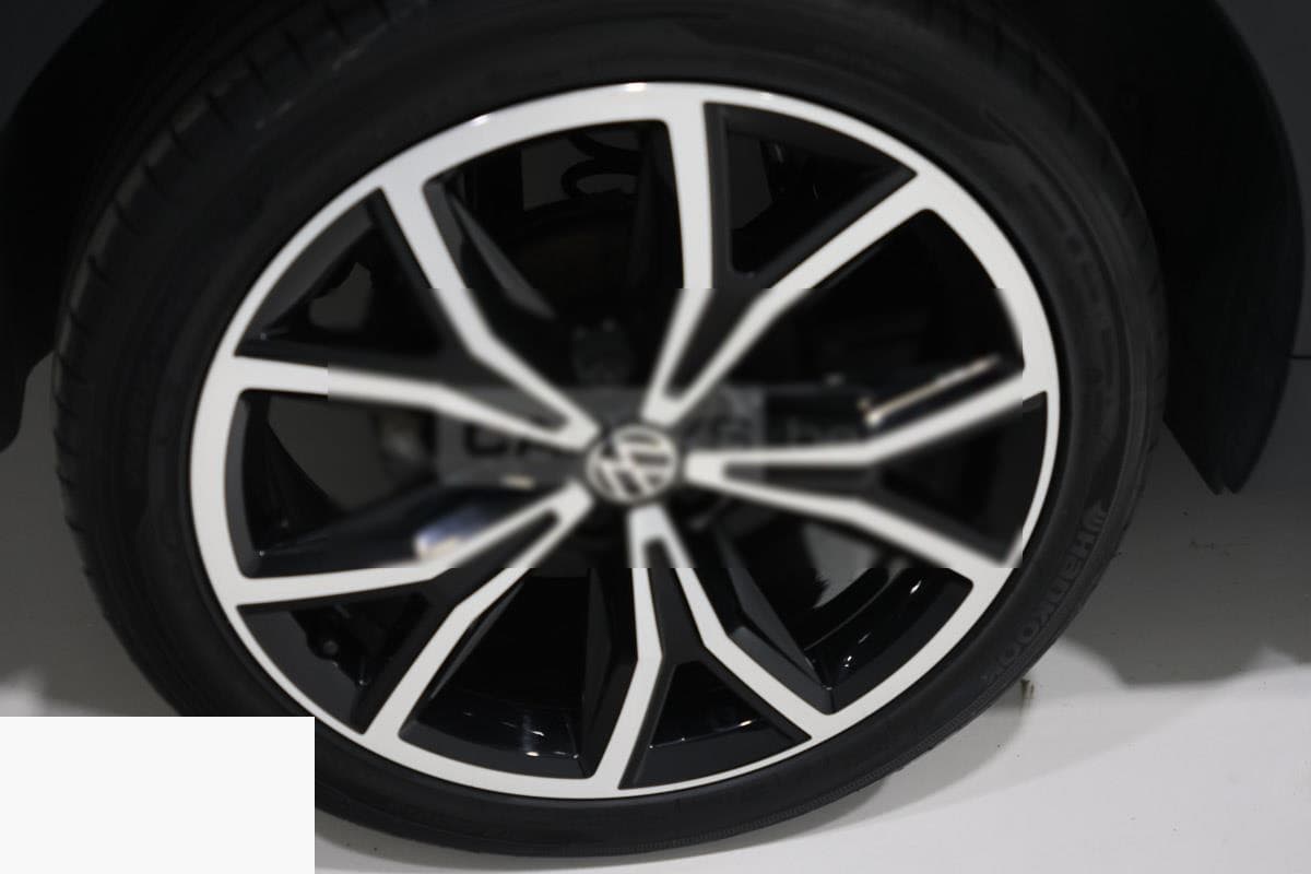 Volkswagen T-CROSS 1.0 TSI 110 R-LINE 5